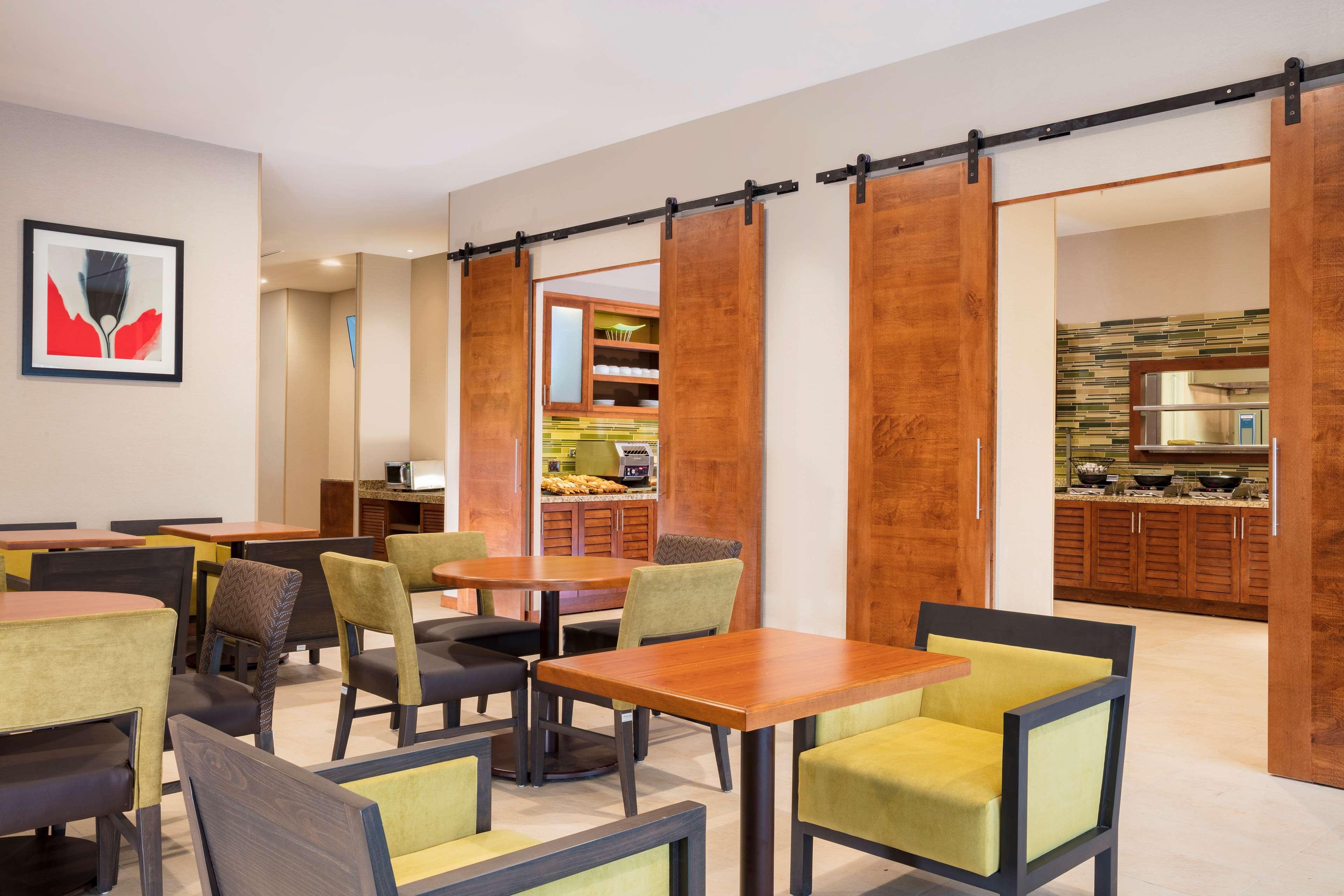 Hyatt Place Aguascalientes Bonaterra Exteriör bild